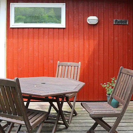 6 Person In Hadsund-by Traum *