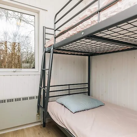 4 Star In Hadsund Odde