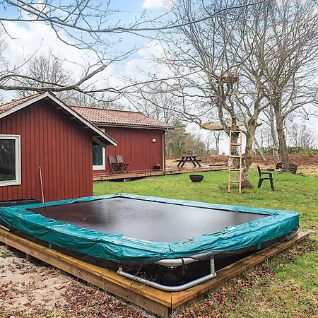 4 Star In Hadsund Odde